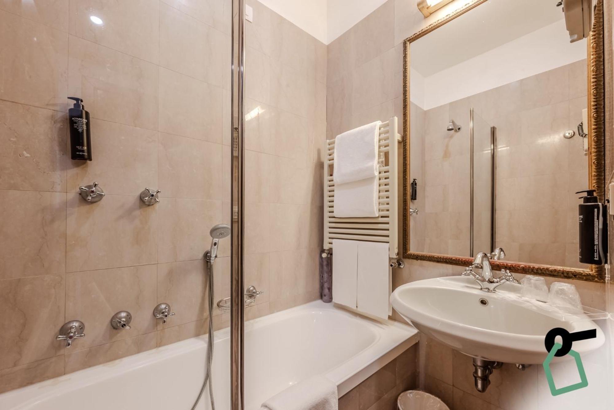 Hotiday Room Collection - Venezia Santa Lucia Екстер'єр фото