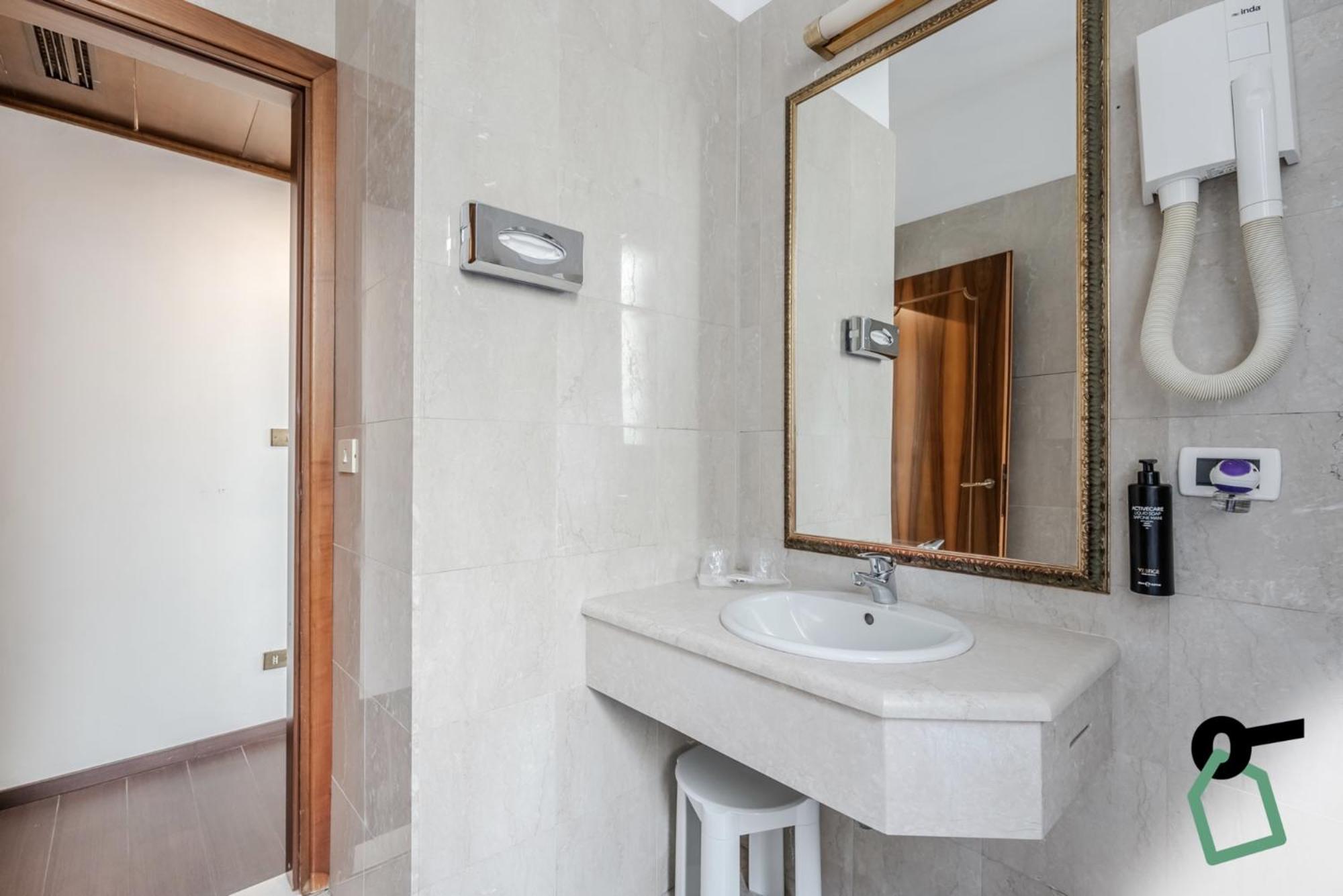 Hotiday Room Collection - Venezia Santa Lucia Екстер'єр фото