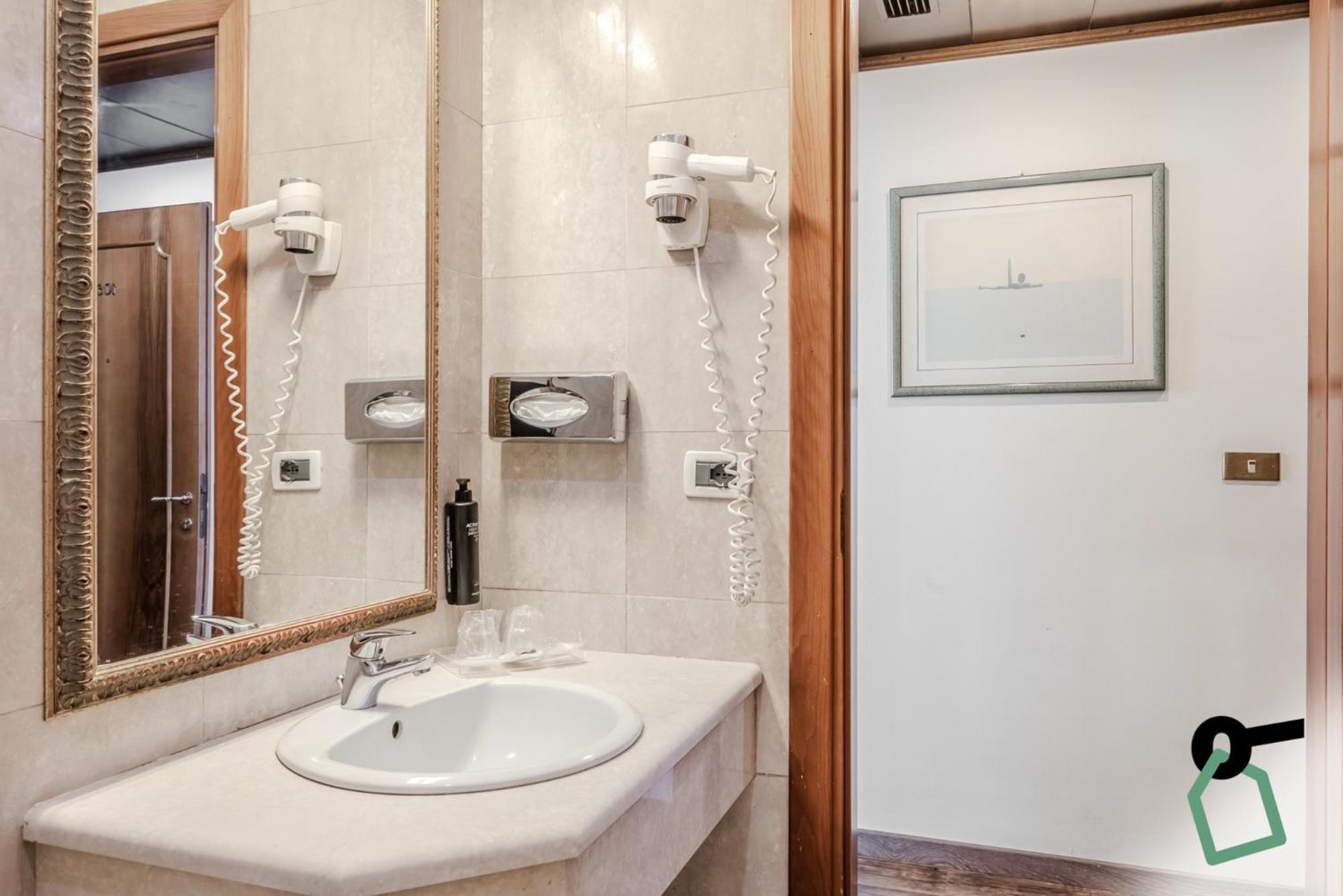 Hotiday Room Collection - Venezia Santa Lucia Екстер'єр фото